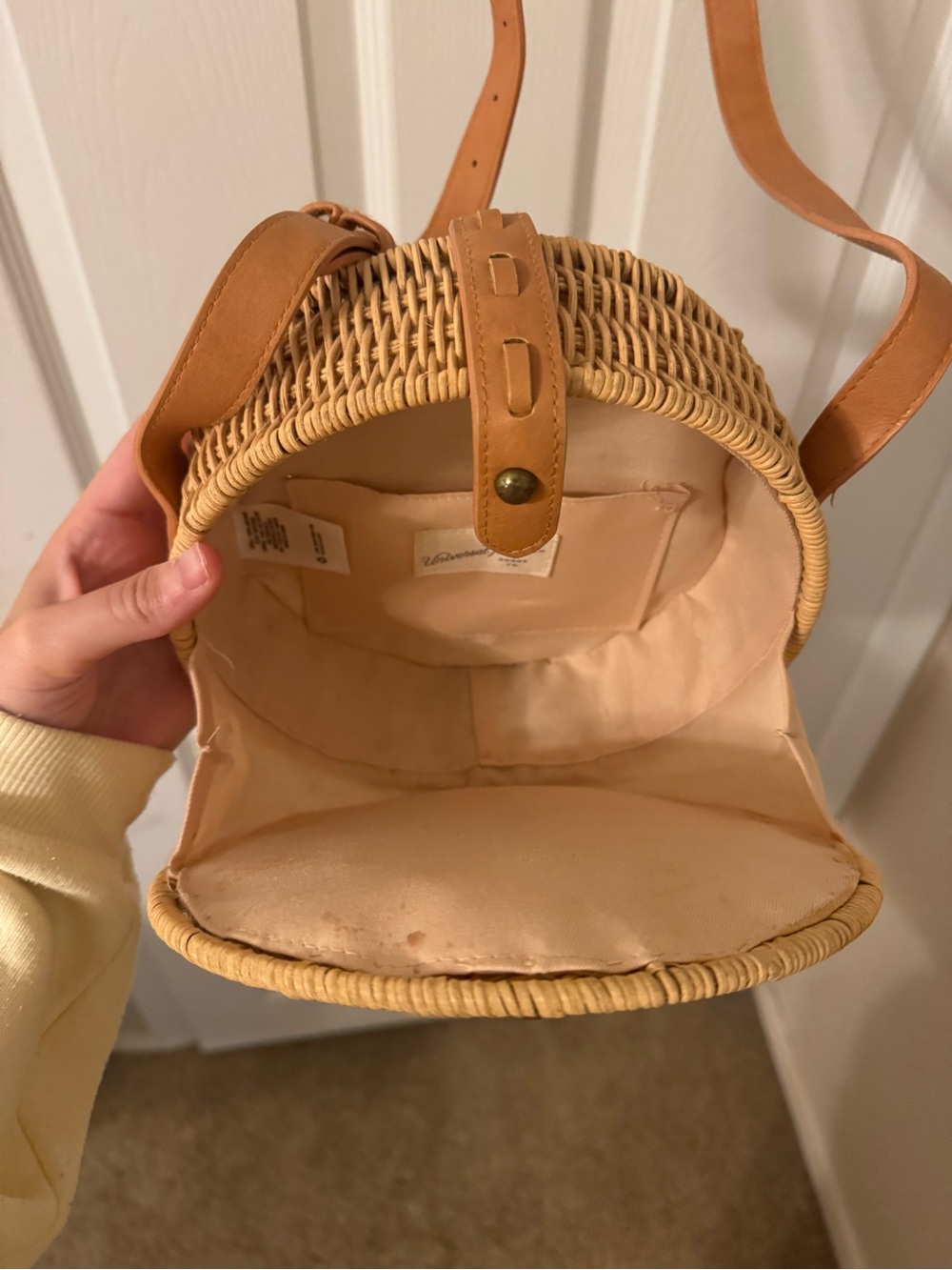 Universal Thread Round Woven Crossbody Bag in Tan - Picture 2 of 2
